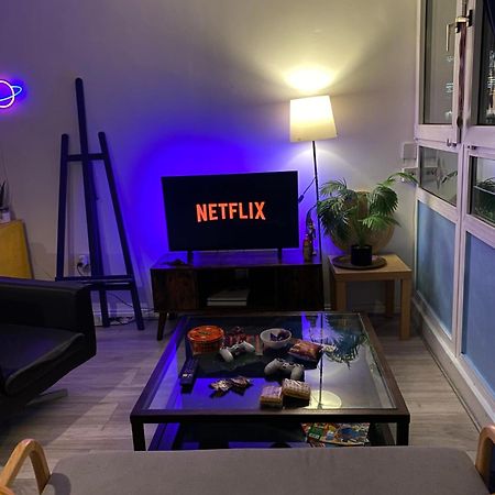 Canary Wharf Serviced Apartement Londen Buitenkant foto