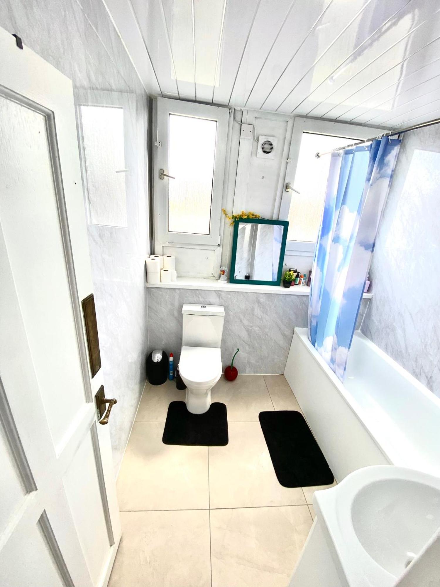 Canary Wharf Serviced Apartement Londen Buitenkant foto